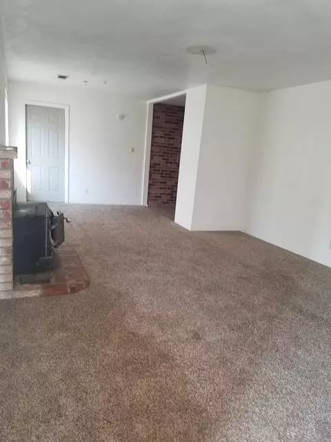 2358 Belladonna St, Redding, CA 96002 photo 5