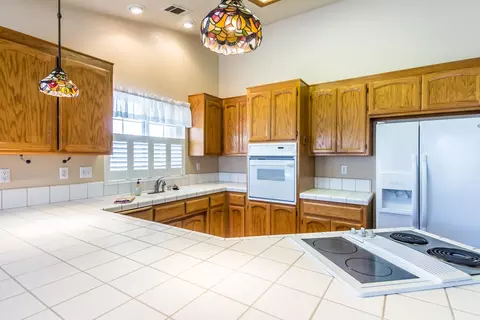 367 Franciscan Trl, Redding, CA 96003 photo 7