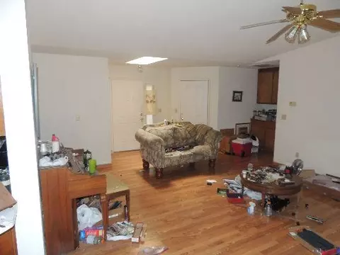 933 Partridge Dr, Redding, CA 96003 photo 2