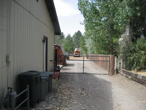 25722 Haney View Dr, Fall River Mills, CA 96028 photo 3