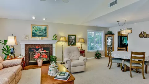 2298 Castlewood Dr, Redding, CA 96002 photo 5