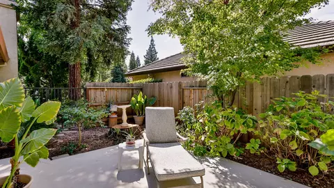 2298 Castlewood Dr, Redding, CA 96002 photo 22