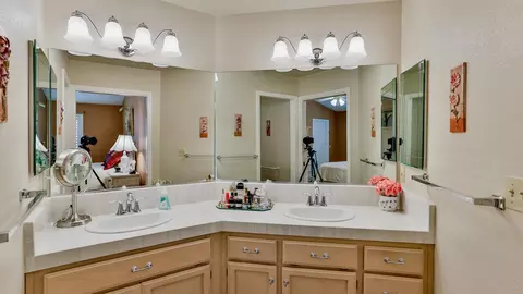 2298 Castlewood Dr, Redding, CA 96002 photo 14