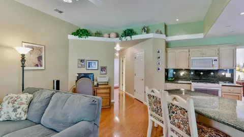 2298 Castlewood Dr, Redding, CA 96002 photo 10
