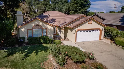 2298 Castlewood Dr, Redding, CA 96002 photo 1