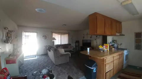 2556 Sabre Ct, Redding, CA 96002 photo 2