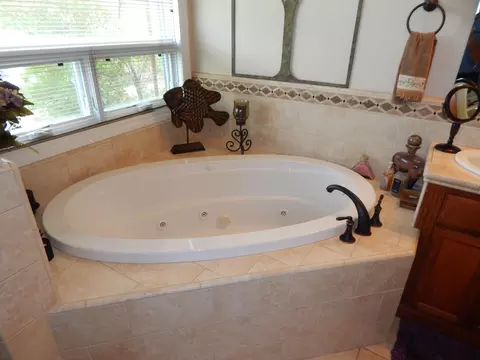822 Coggins St, Redding, CA 96003 photo 46