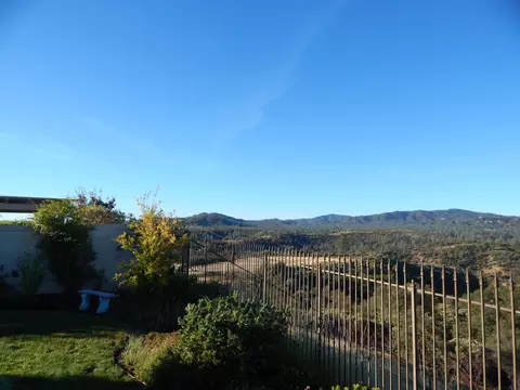 822 Coggins St, Redding, CA 96003 photo 78