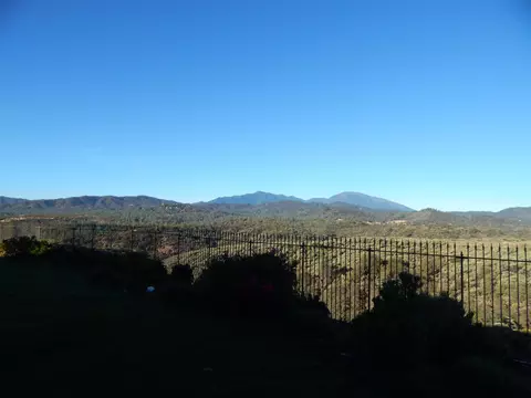 822 Coggins St, Redding, CA 96003 photo 75