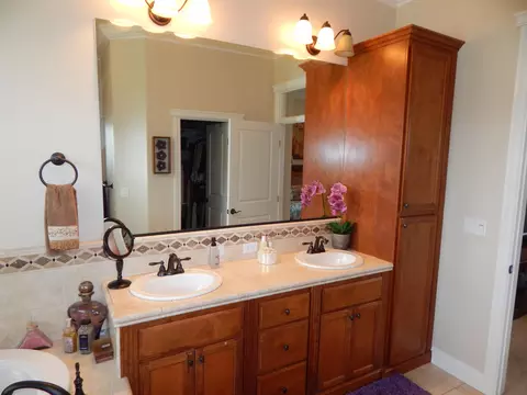 822 Coggins St, Redding, CA 96003 photo 45