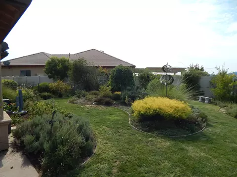 822 Coggins St, Redding, CA 96003 photo 64