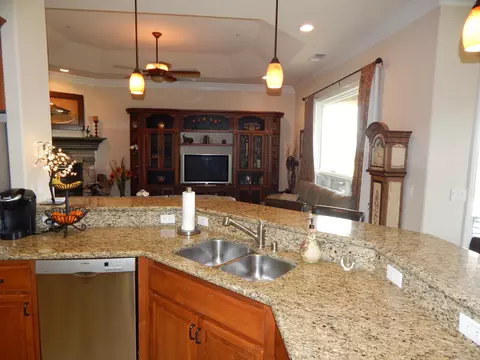 822 Coggins St, Redding, CA 96003 photo 29
