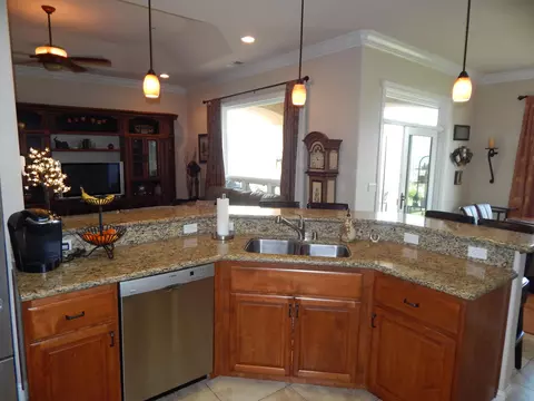 822 Coggins St, Redding, CA 96003 photo 27