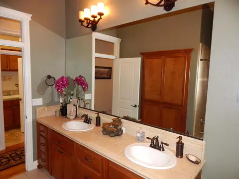 822 Coggins St, Redding, CA 96003 photo 53