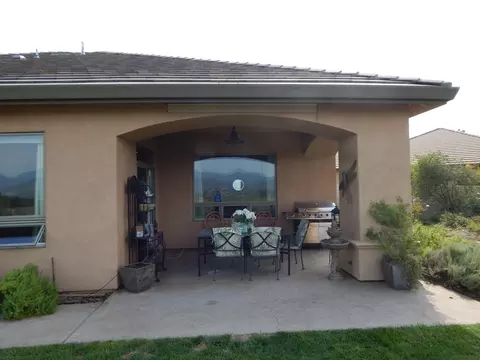 822 Coggins St, Redding, CA 96003 photo 66