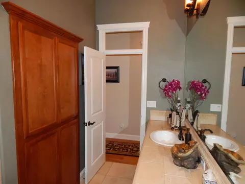 822 Coggins St, Redding, CA 96003 photo 54