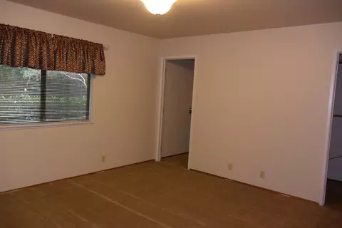 1831 Silverfield Loop, Redding, CA 96002 photo 5