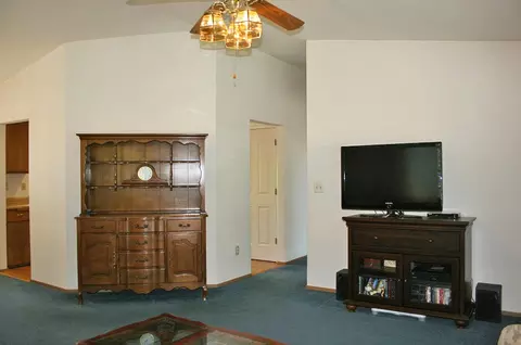 1204 Whistling Dr, Redding, CA 96003 photo 7