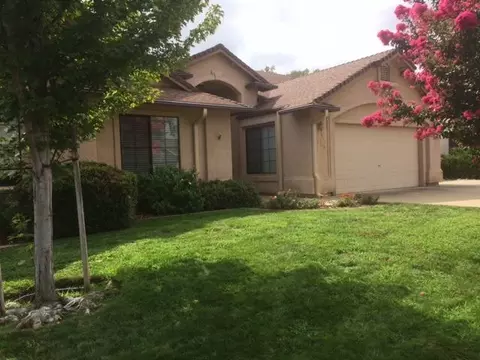 2723 Blue Bell Dr, Redding, CA 96001 photo 1