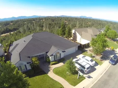 4040 Winter Grn, Redding, CA 96001 photo 1