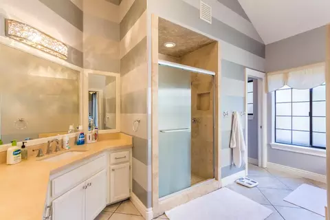 2387 Dartmouth Dr, Redding, CA 96001 photo 17