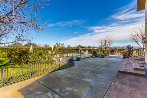 2387 Dartmouth Dr, Redding, CA 96001 photo 36