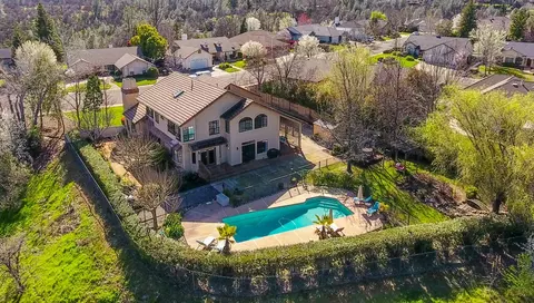2387 Dartmouth Dr, Redding, CA 96001 photo 3