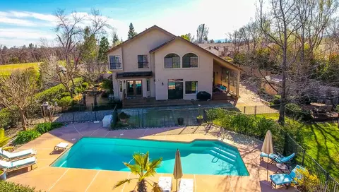 2387 Dartmouth Dr, Redding, CA 96001 photo 2