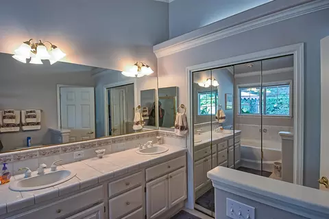 2578 Eastbrook Dr, Redding, CA 96002 photo 20