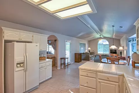 2578 Eastbrook Dr, Redding, CA 96002 photo 8