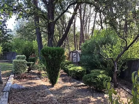1569 Arroyo Manor Dr, Redding, CA 96003 photo 16