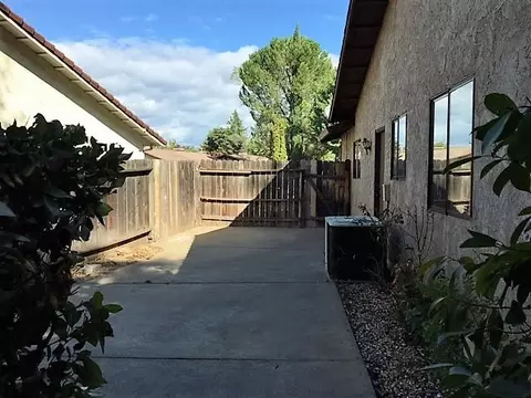 1569 Arroyo Manor Dr, Redding, CA 96003 photo 20