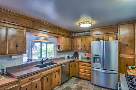 8471 Ranchette Dr, Redding, CA 96001 photo 11