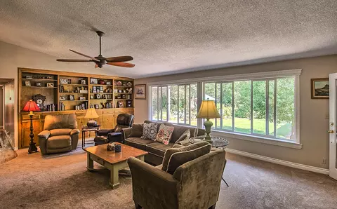 8471 Ranchette Dr, Redding, CA 96001 photo 5