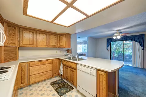 4138 Jasper Way, Redding, CA 96001 photo 10