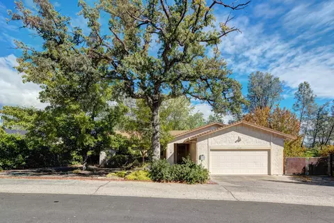 4138 Jasper Way, Redding, CA 96001 photo 2