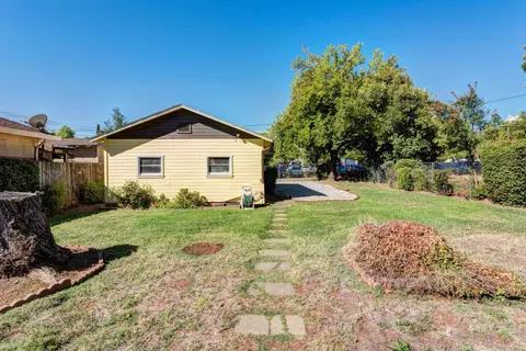 1746 Garden Ave, Redding, CA 96001 photo 19