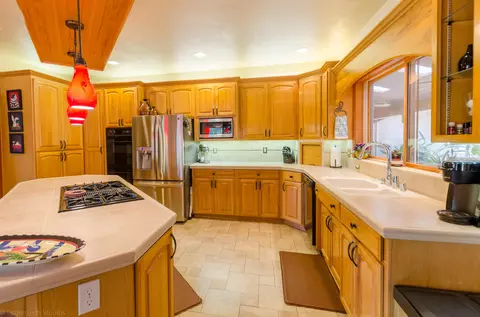 4360 Glen Vista Ct, Redding, CA 96002 photo 3