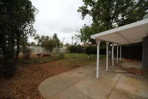 2365 Jonquil Way, Redding, CA 96002 photo 12