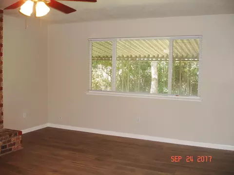 4370 Emily Way, Redding, CA 96001 photo 6