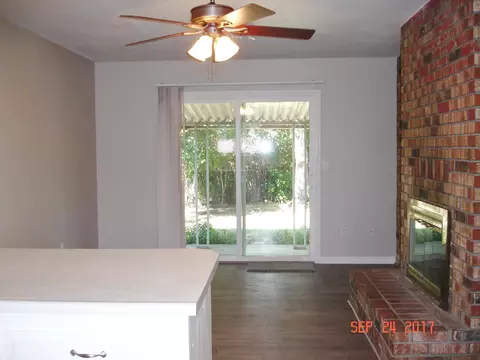 4370 Emily Way, Redding, CA 96001 photo 8