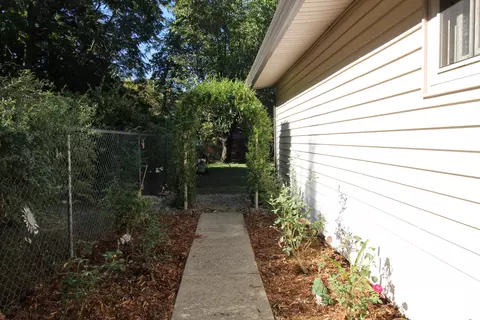 2256 Washington Ave, Redding, CA 96001 photo 16