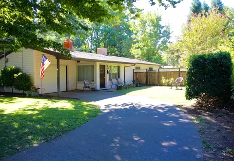 2256 Washington Ave, Redding, CA 96001 photo 1