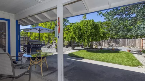 3342 Auburn Dr, Redding, CA 96001 photo 18
