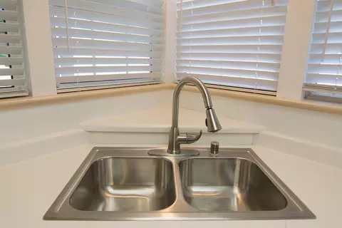 984 Montcrest Dr, Redding, CA 96003 photo 5