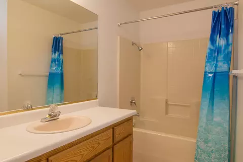 984 Montcrest Dr, Redding, CA 96003 photo 12
