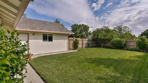 127 Franciscan Trl, Redding, CA 96003 photo 26