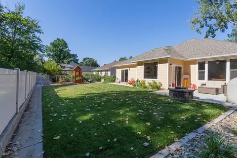 5544 Lexi Ln, Redding, CA 96001 photo 32