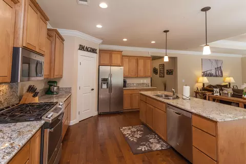5544 Lexi Ln, Redding, CA 96001 photo 13