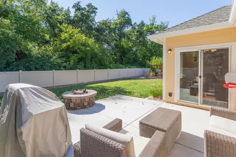 5544 Lexi Ln, Redding, CA 96001 photo 30